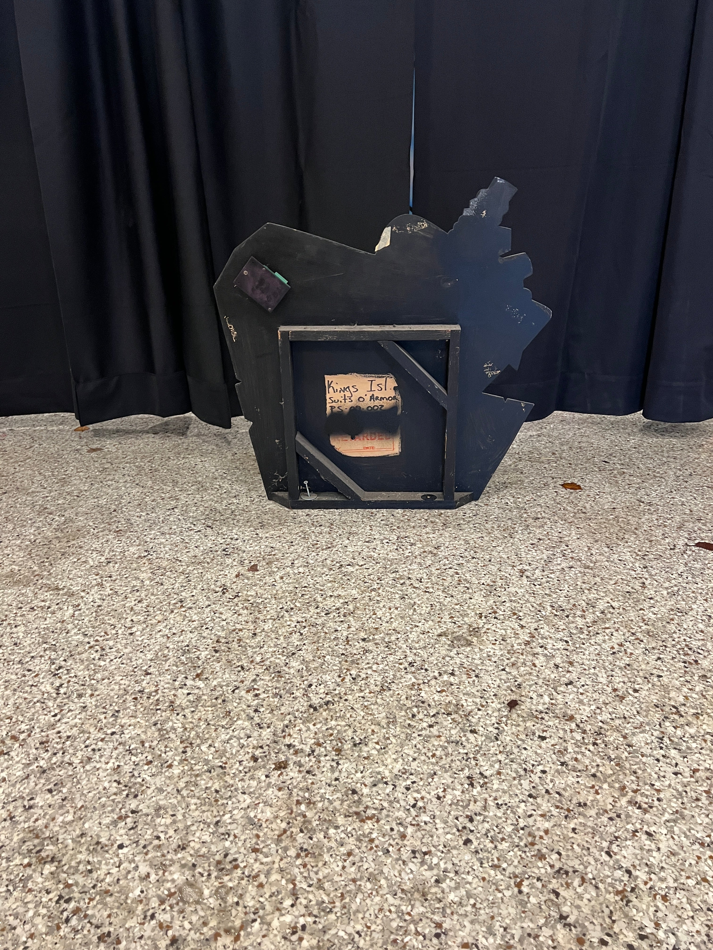 Lot # 35 – Ghostly Decor - 35.71.2
