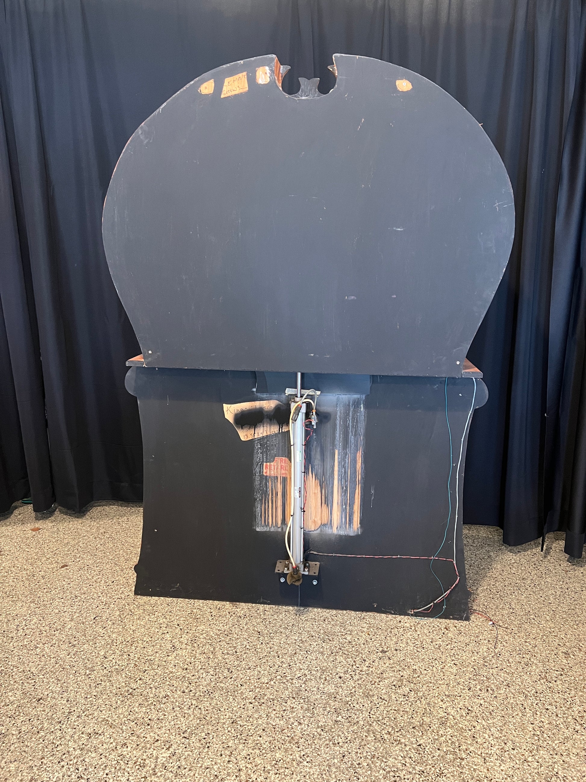Lot # 50 – Look Your Best - 50.92.1