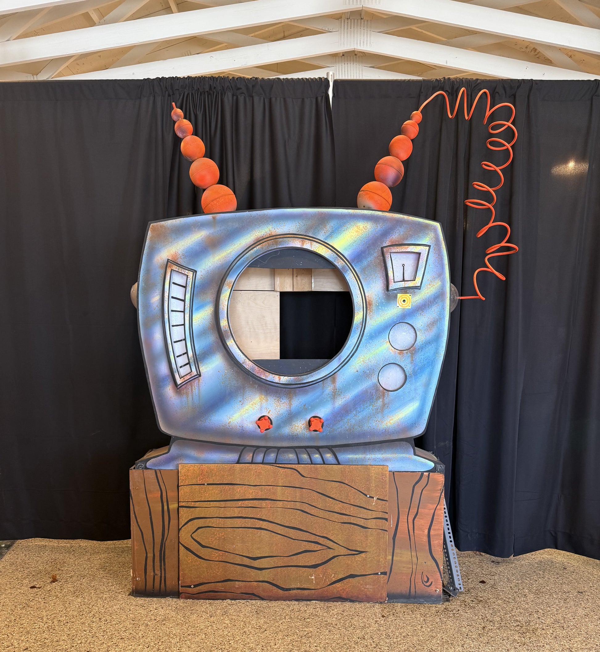 Lot # 71 – Nothing Good on - Full Lot