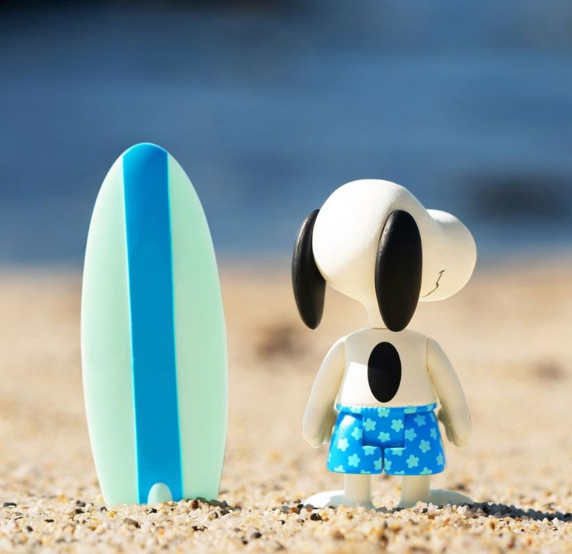 PEANUTS® Surfer Snoopy ReAction Figure – FUN MERCHANDISE ONLINE SHOP