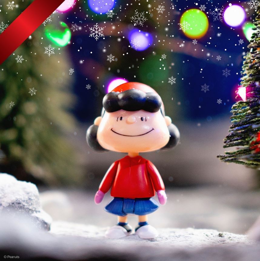 PEANUTS® Winter Lucy ReAction Figure